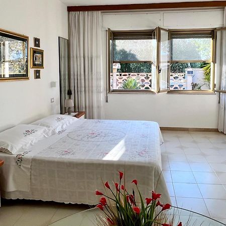 Gocciadoro Guest Apartment Solanas  Esterno foto