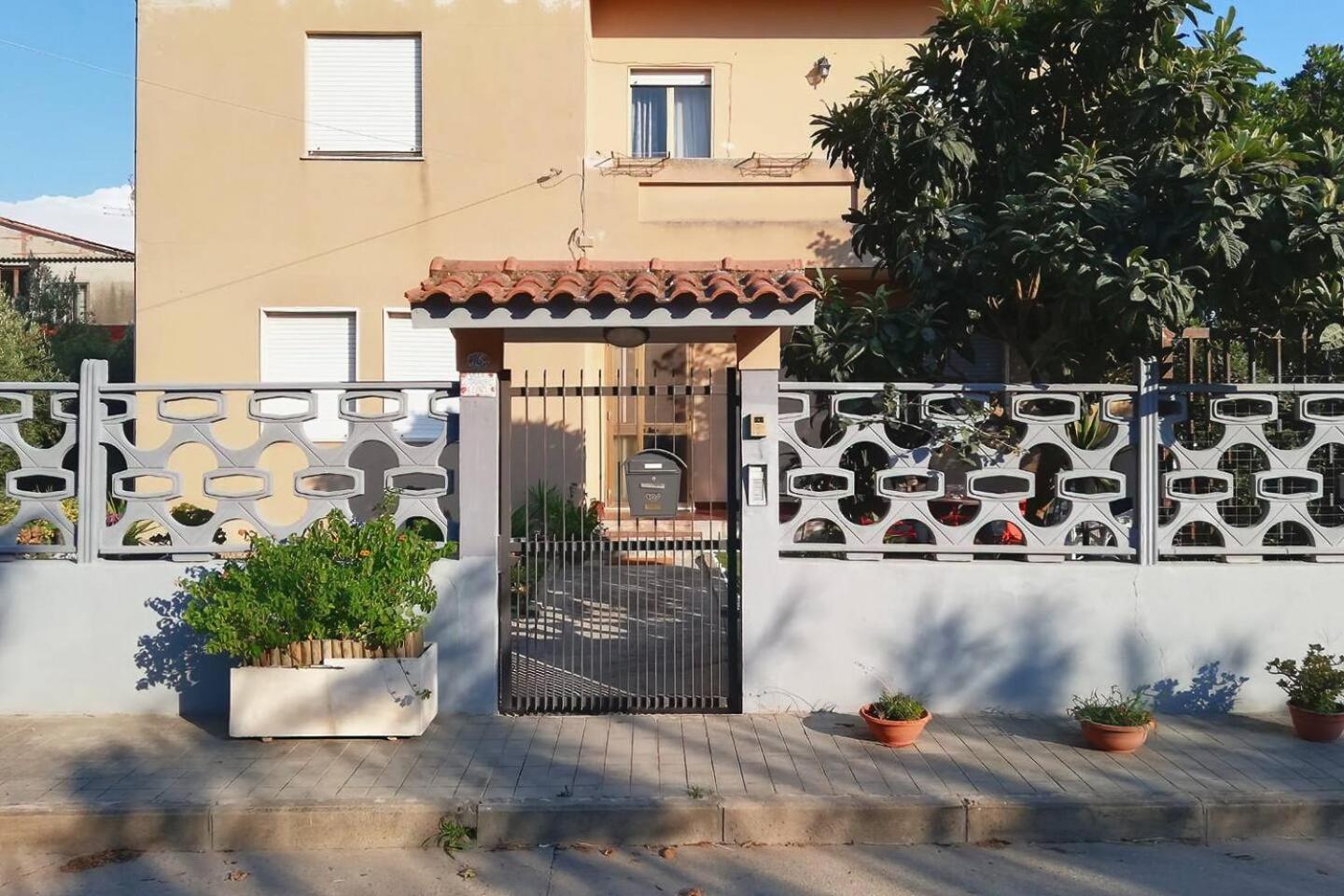 Gocciadoro Guest Apartment Solanas  Esterno foto